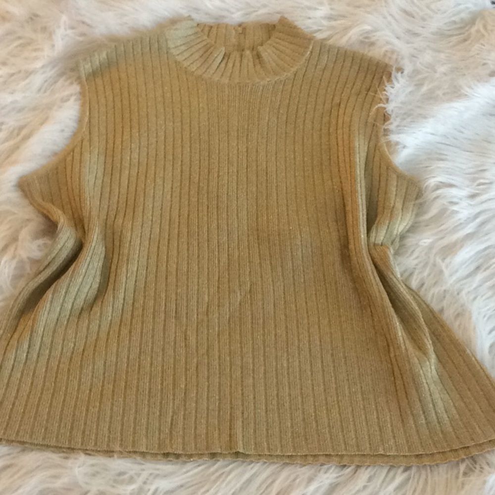 💞ST.JOHN💞by Marie  Gray 💞glittery top